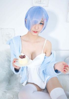 巨爆乳寡妇中文bd在线观看_4K高清在线